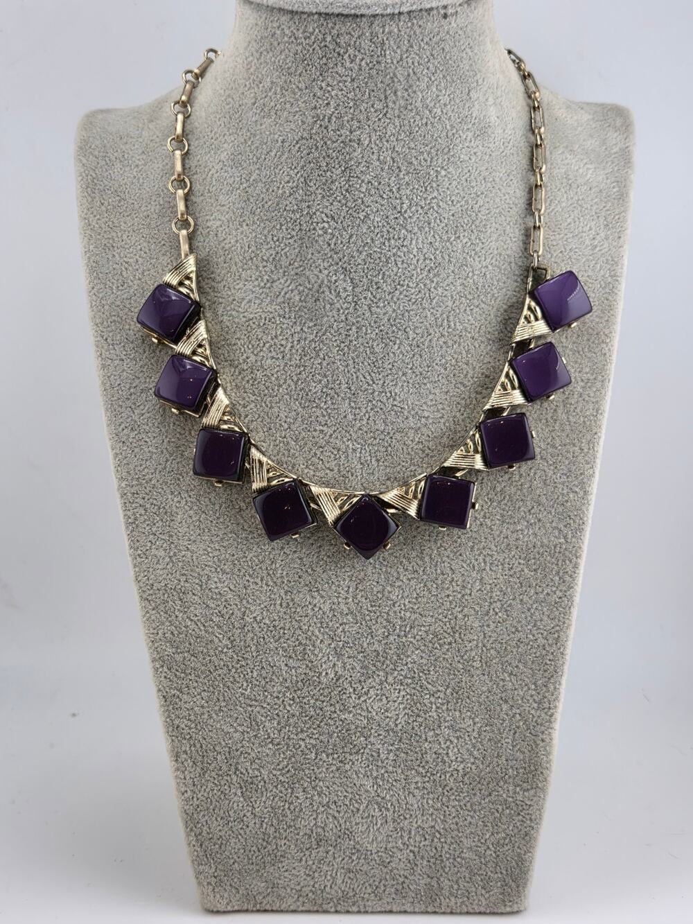 Vintage Signed CORO Purple Lucite Cabochon Gold Tone Statement Necklace 16.5"